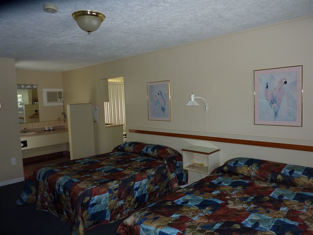 Motel Belle Riviere Saint-Jean-sur-Richelieu Exterior foto